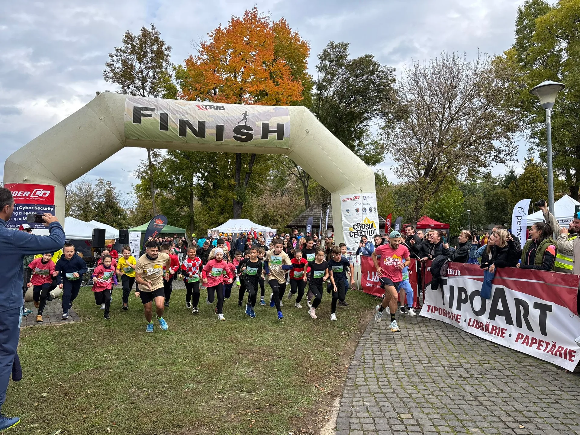 Maratonul Dragomirnei — Voluntari în acțiune